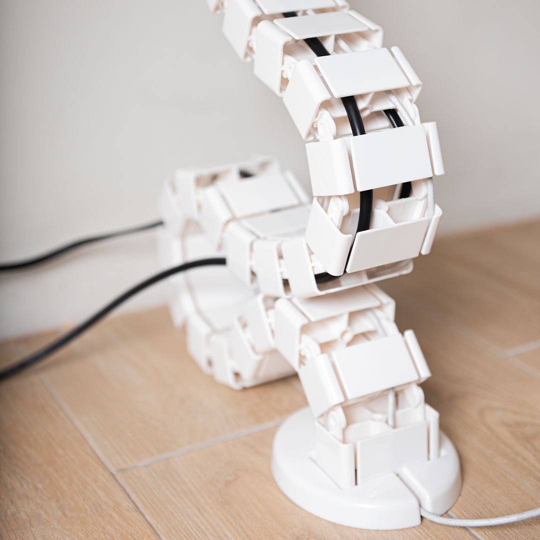Stance Cable Management Spine