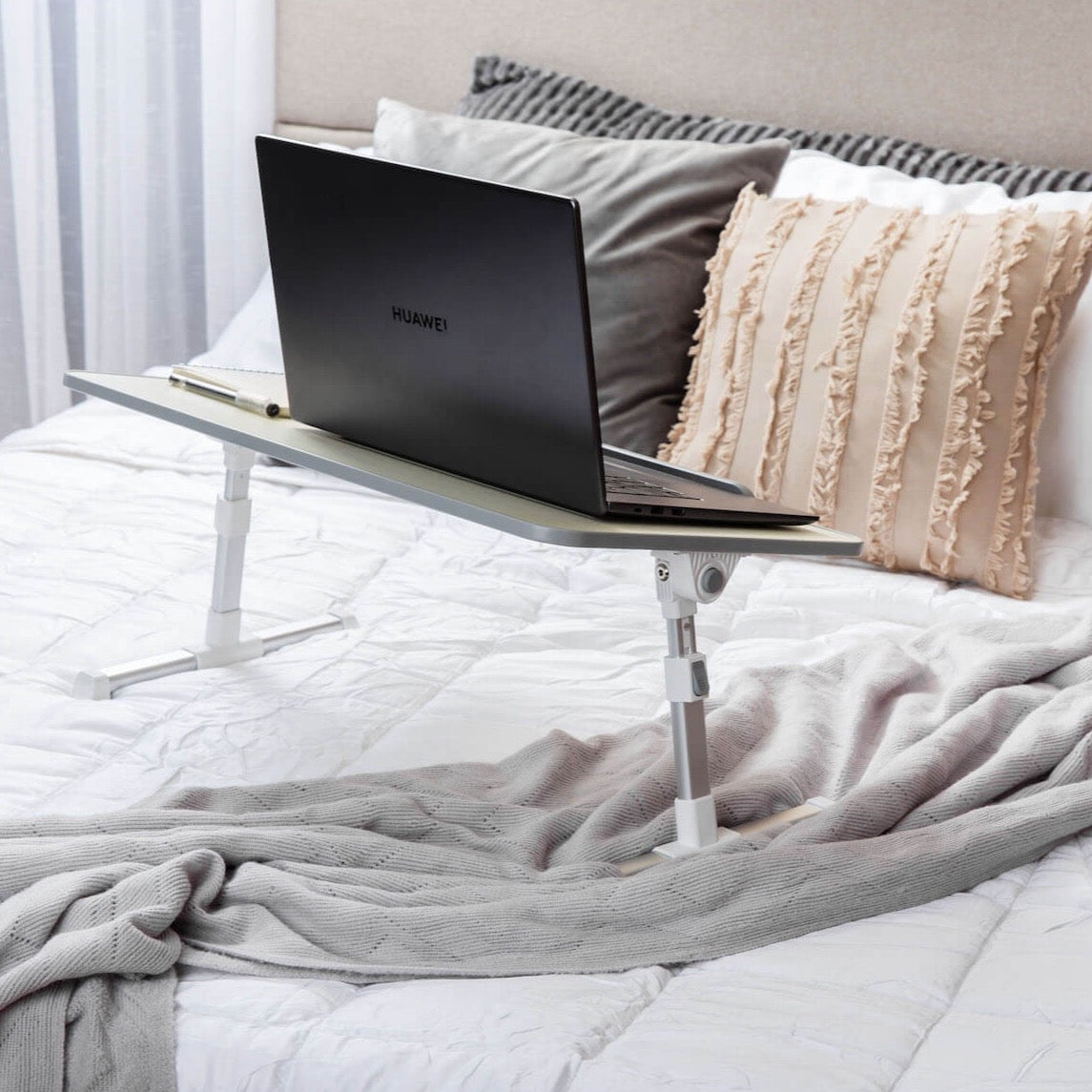 Stance EasyDesk